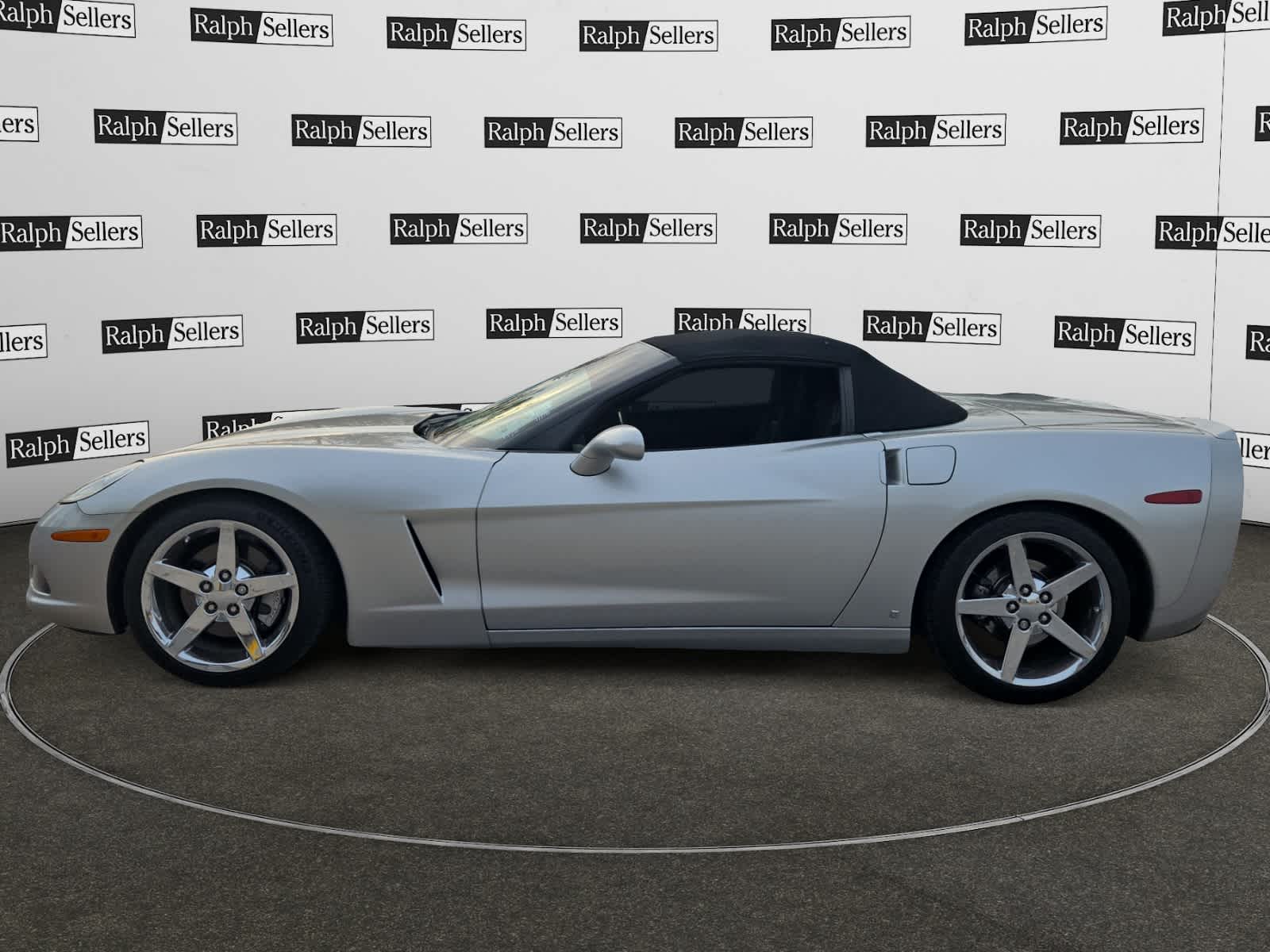 2008 Chevrolet Corvette Convertible photo 3