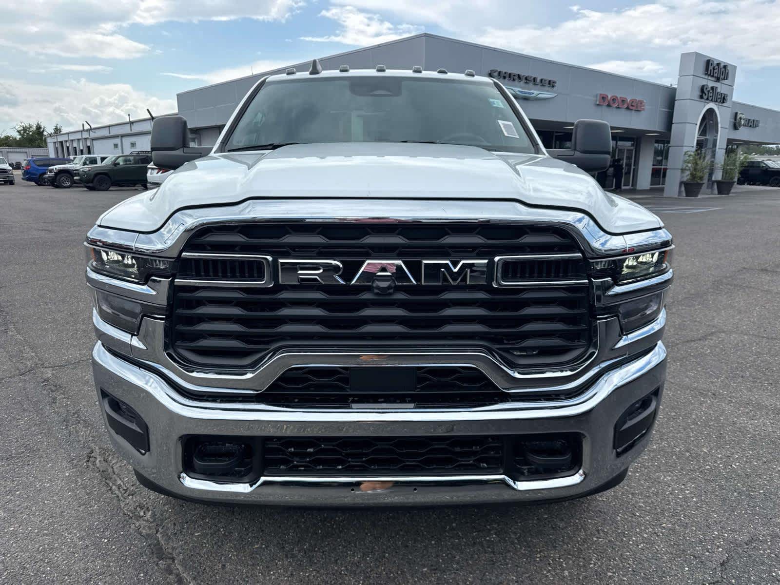 2026 Ram 2500 Tradesman photo 2
