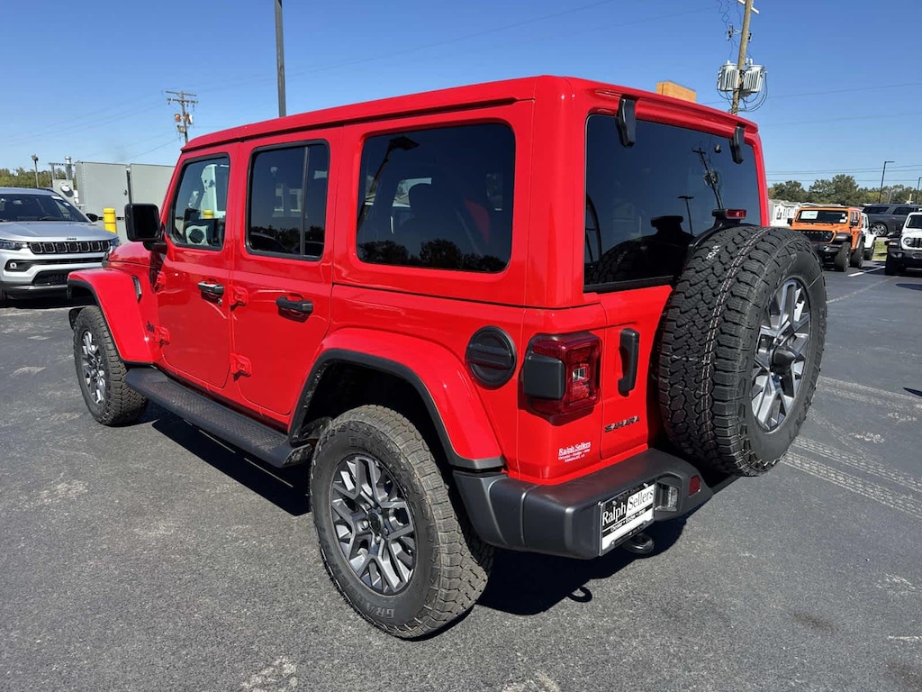 New 2025 Jeep Wrangler 4dr Sahara 4x4 Sport Utility