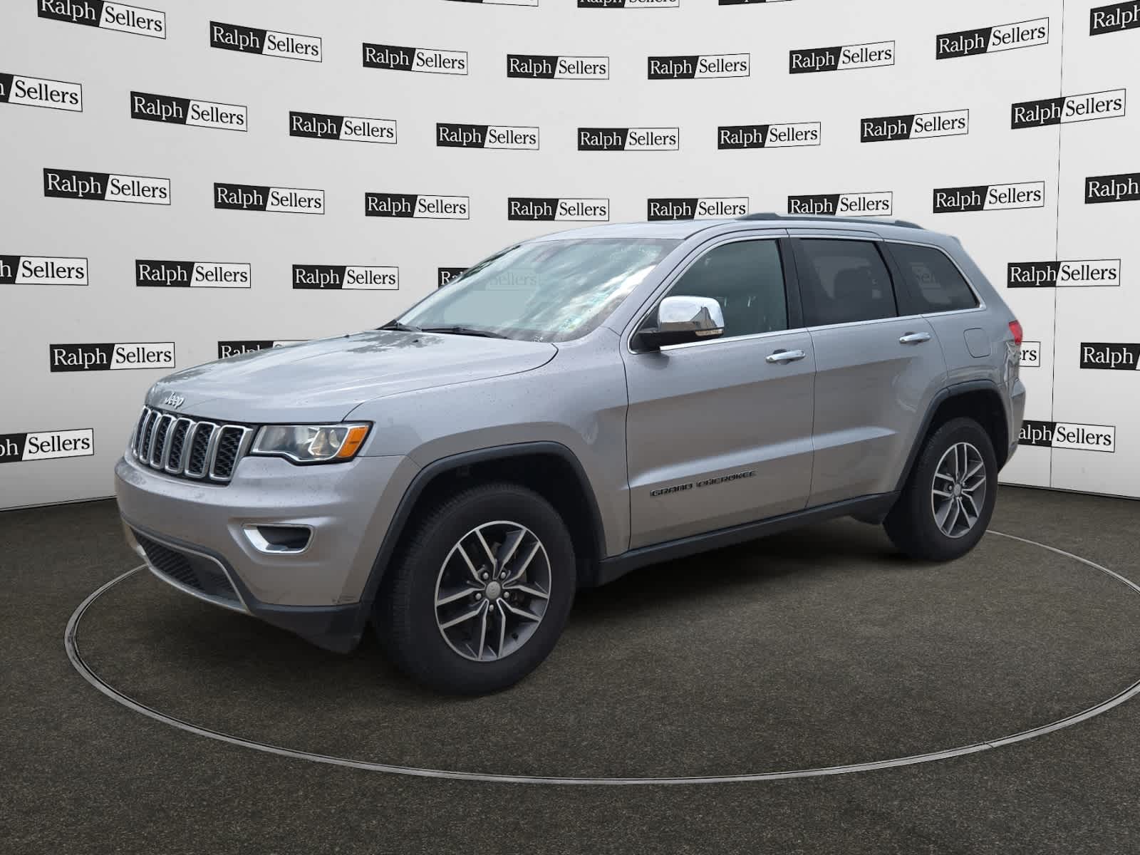 Used 2018 Jeep Grand Cherokee Limited with VIN 1C4RJEBG3JC493569 for sale in Gonzales, LA