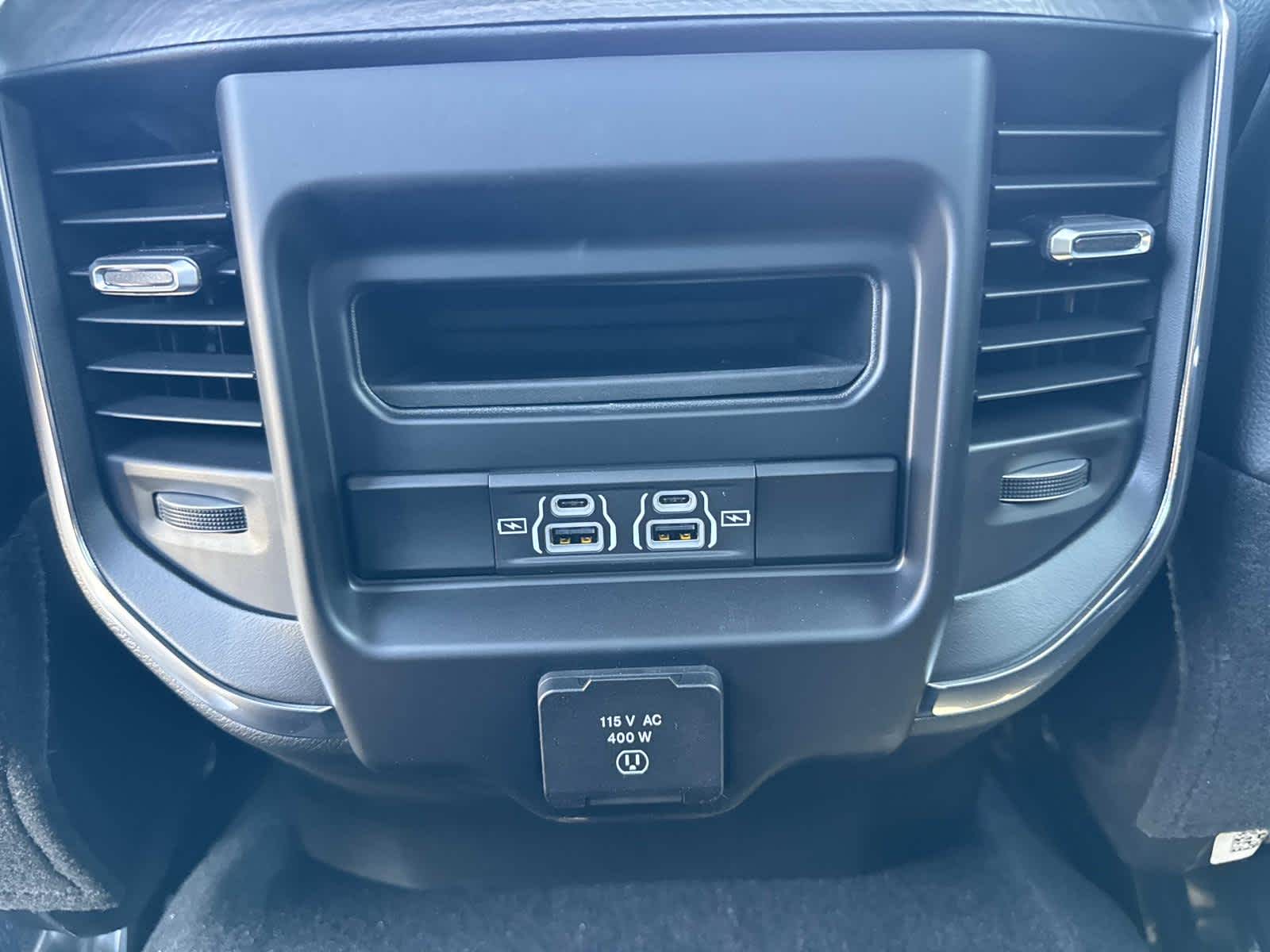 2026 RAM 2500 Laramie - Photo 9