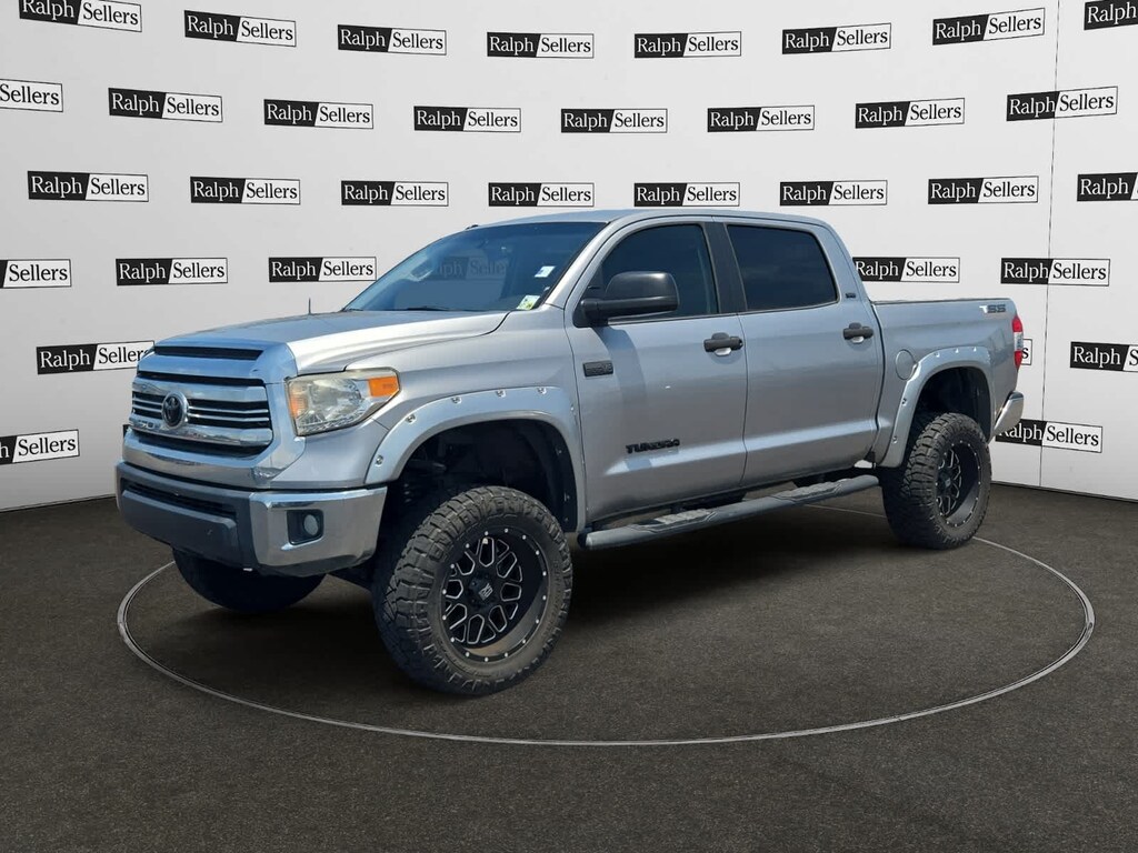 Used 2017 Toyota Tundra SR5 Crewmax 5.5 Bed 5.7L FFV (SE) Truck