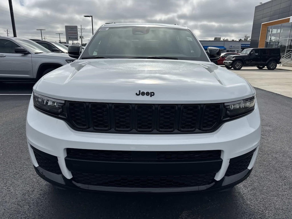 New 2025 Jeep Grand Cherokee L Altitude X Sport Utility
