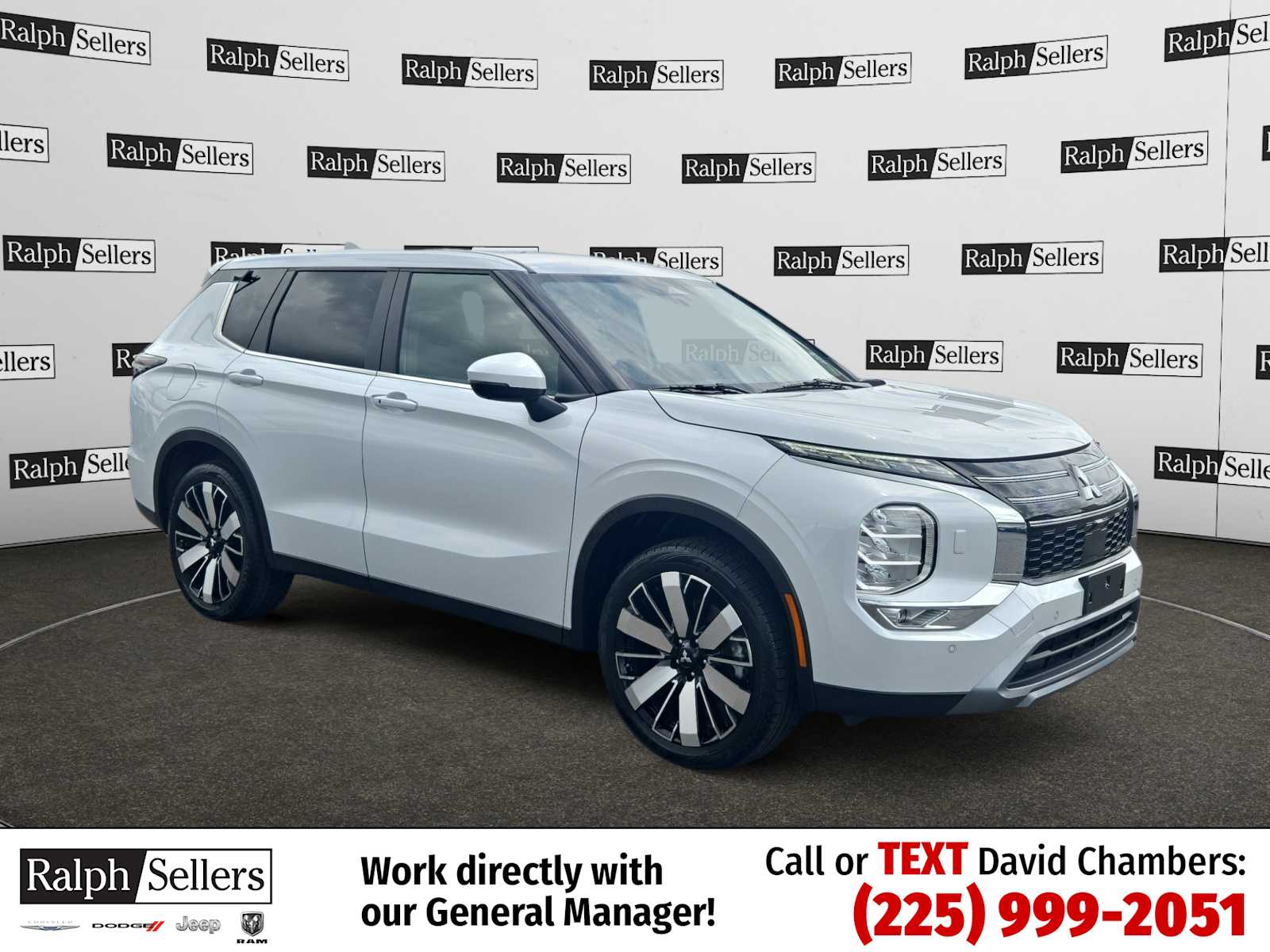 2025 Mitsubishi Outlander SE