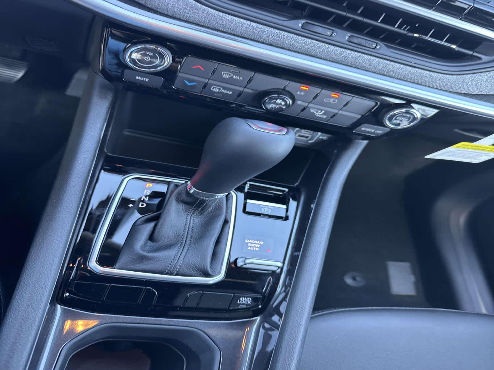 2026 Jeep Compass Latitude - Photo 14