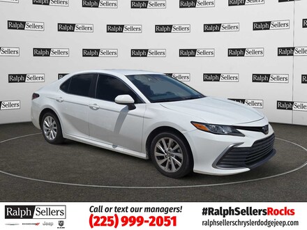 2023 Toyota Camry LE Sedan