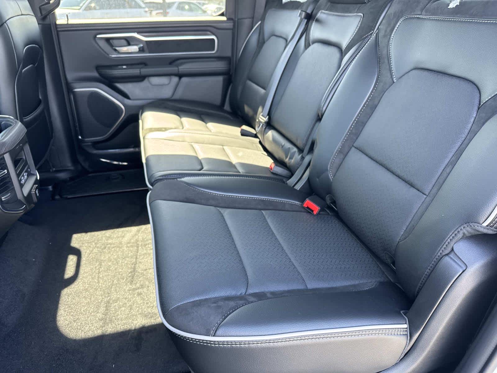 2026 RAM 1500 Laramie - Photo 8