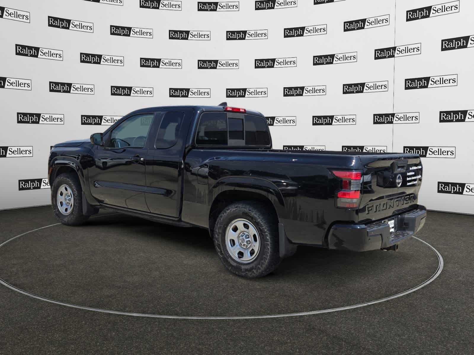 2022 Nissan Frontier SV King Cab photo 4