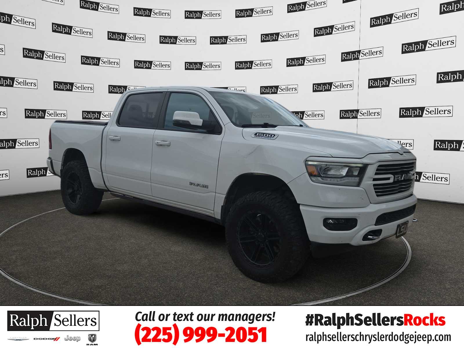 2024 RAM 1500 Laramie 4x4 Crew Cab 5'7's photo