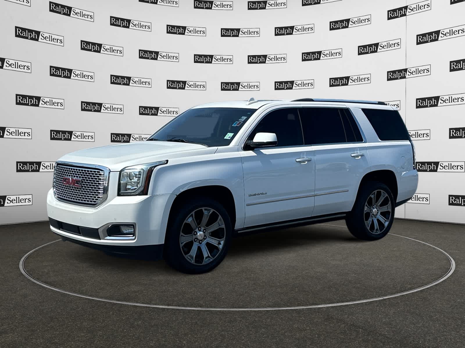 Used 2017 GMC Yukon Denali with VIN 1GKS1CKJ4HR142649 for sale in Gonzales, LA