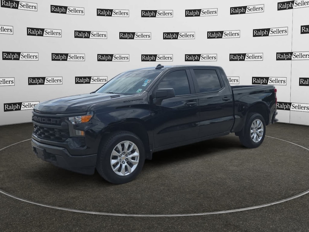 Used 2025 Chevrolet Silverado 1500 Custom 2WD Crew Cab 147 Truck