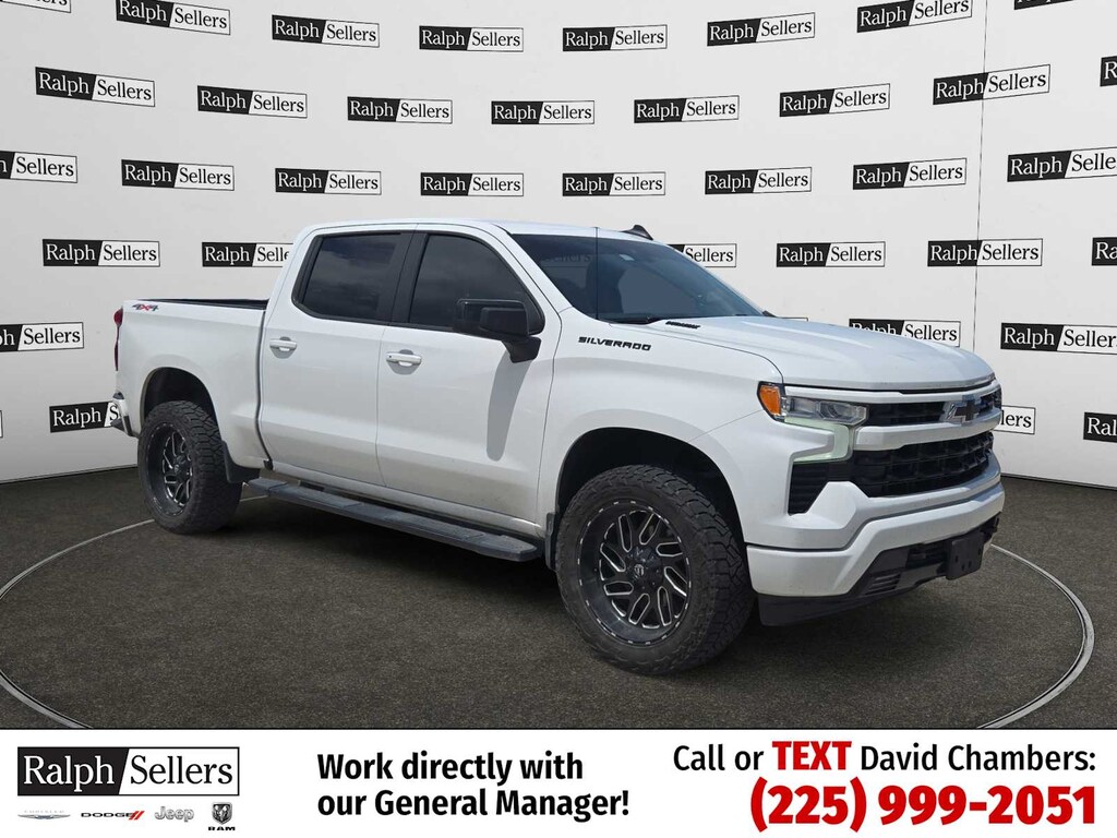 Used 2022 Chevrolet Silverado 1500 RST 4WD Crew Cab 147 Truck