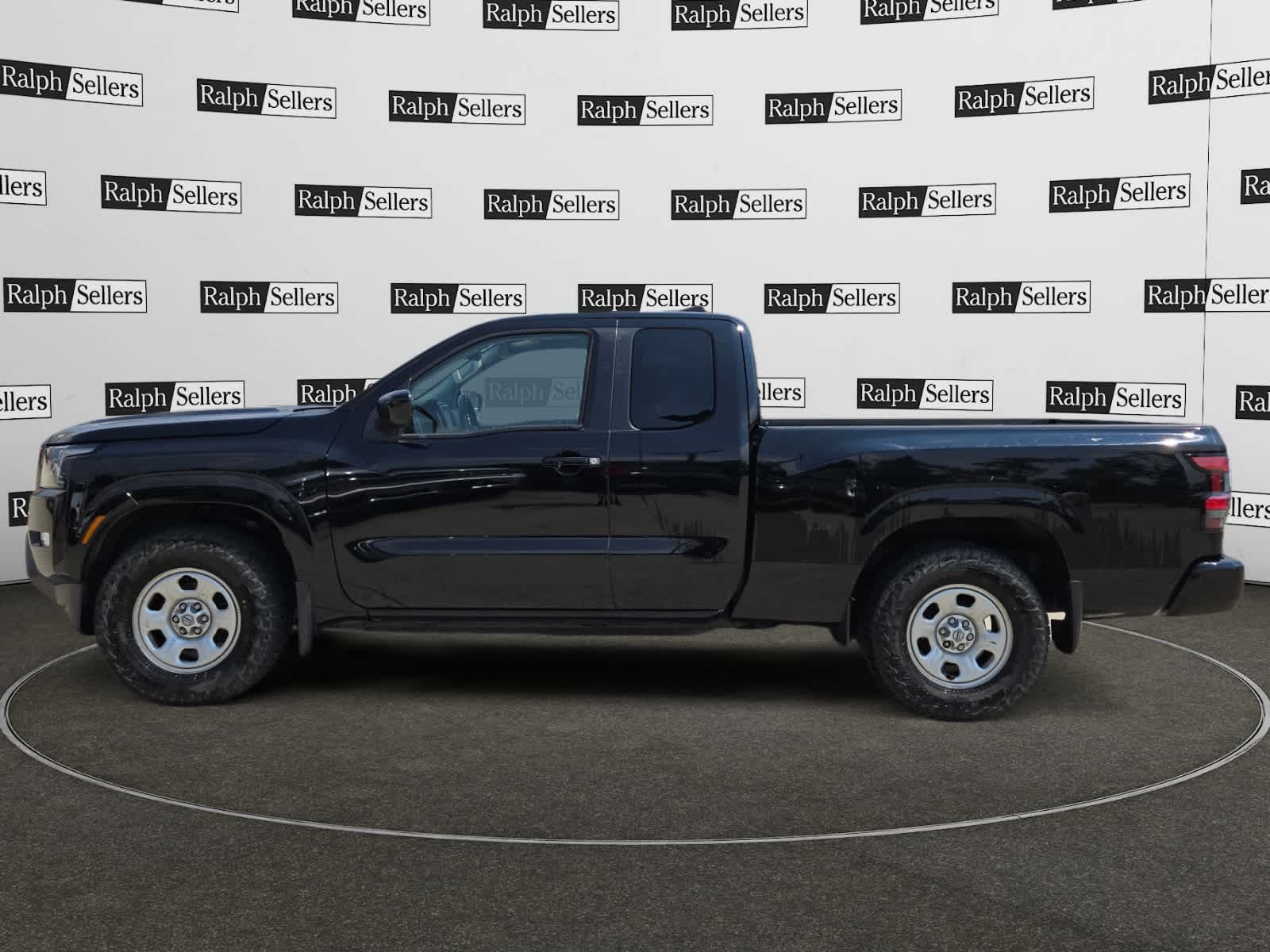 2022 Nissan Frontier SV King Cab photo 3