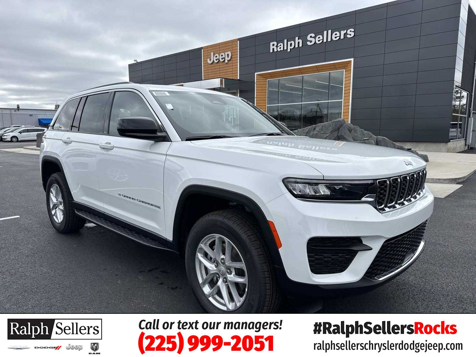 2025 Jeep Grand Cherokee Laredo's photo