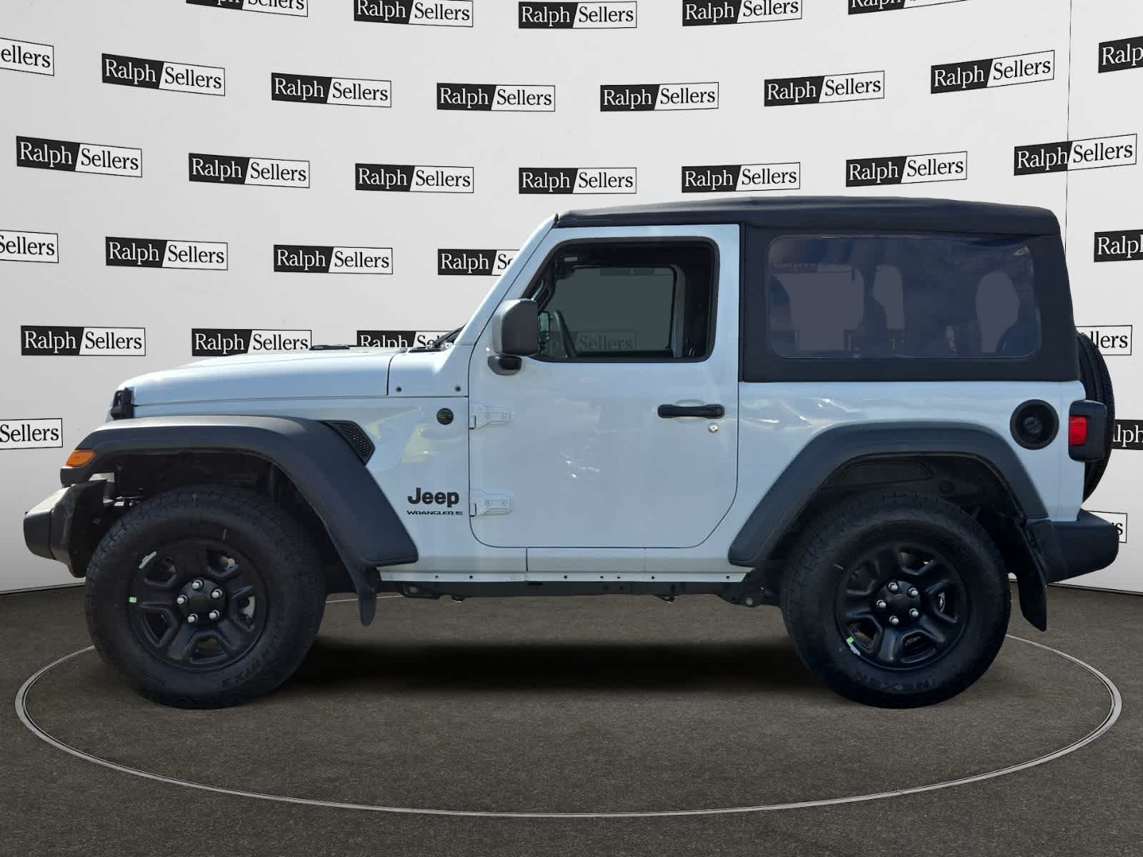 2025 Jeep Wrangler Sport photo 3