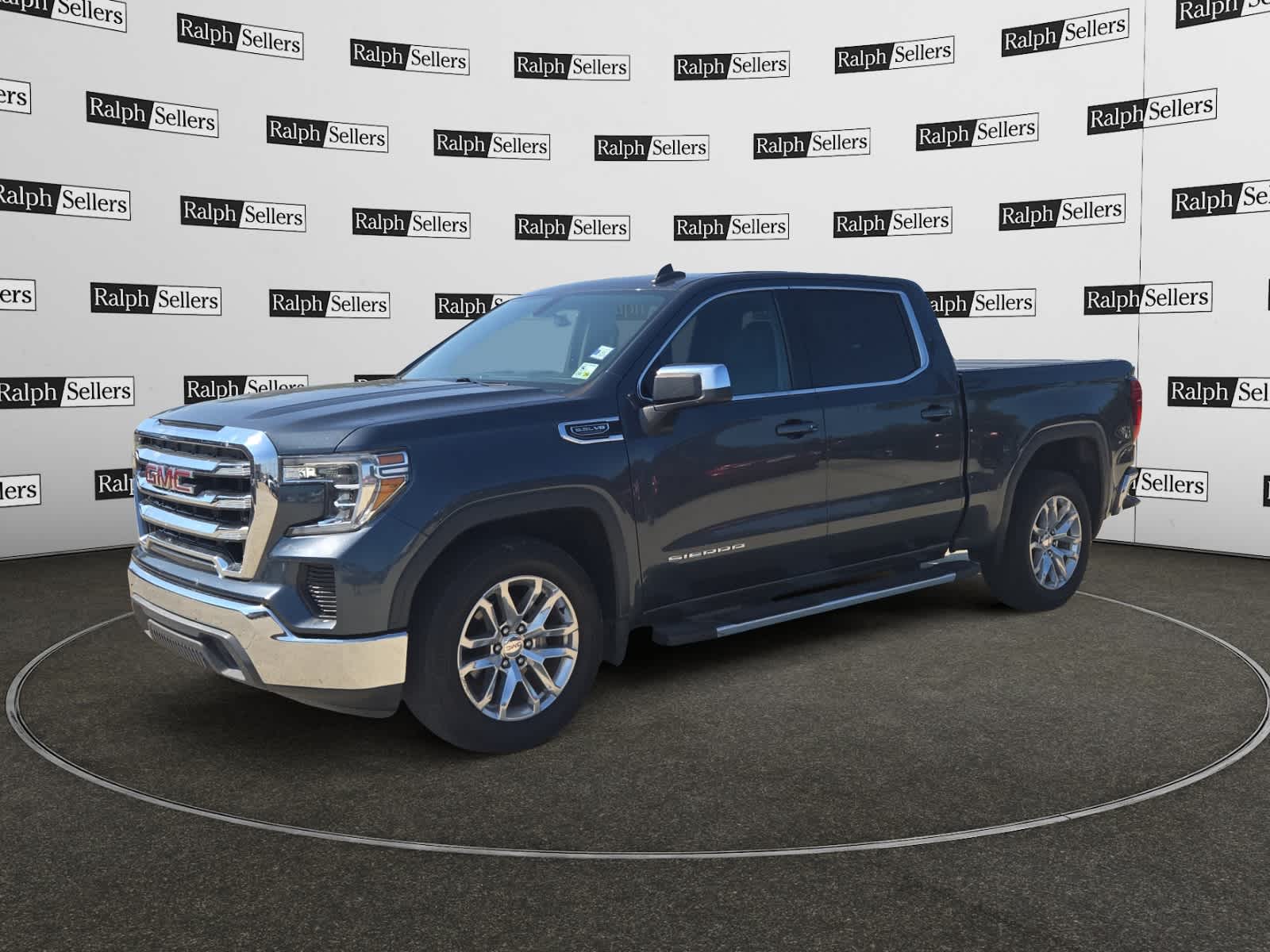 2019 Gmc Sierra 1500 SLE photo 2