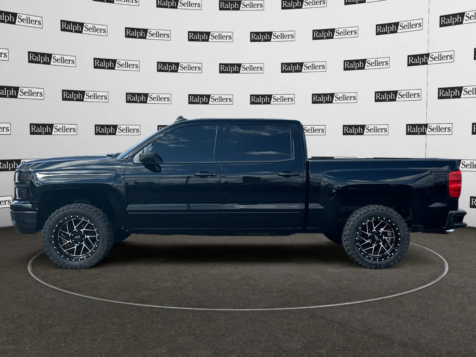 Used 2015 Chevrolet Silverado 1500 LT with VIN 3GCPCREC4FG485082 for sale in Gonzales, LA