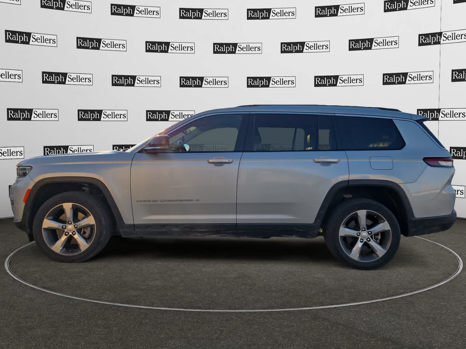 2022 Jeep Grand Cherokee Limited photo 3