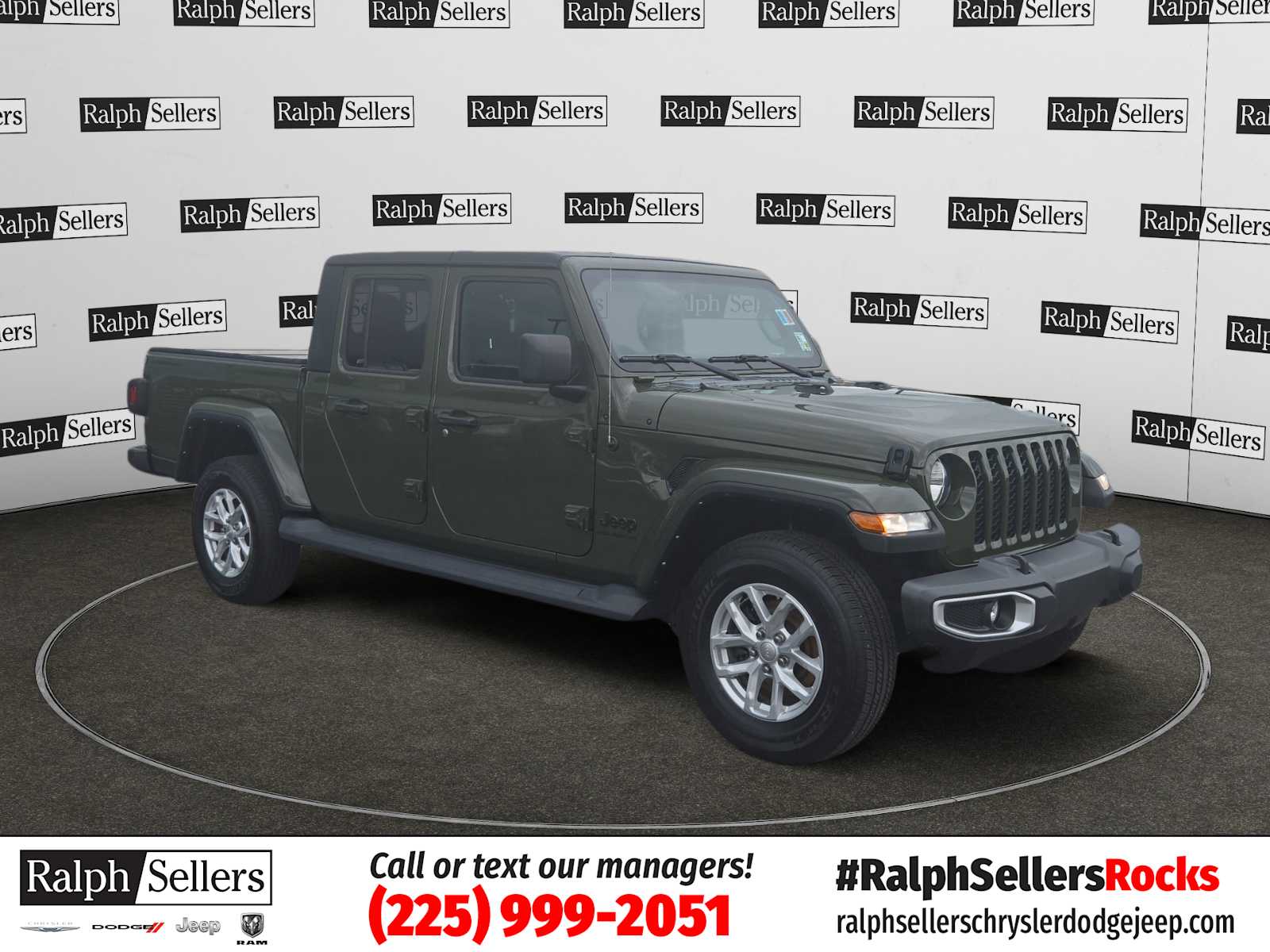 2023 Jeep Gladiator Sport S's photo