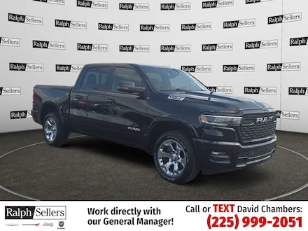 2025 Ram 1500 Big Horn 4x4 Crew Cab 57 Box Truck