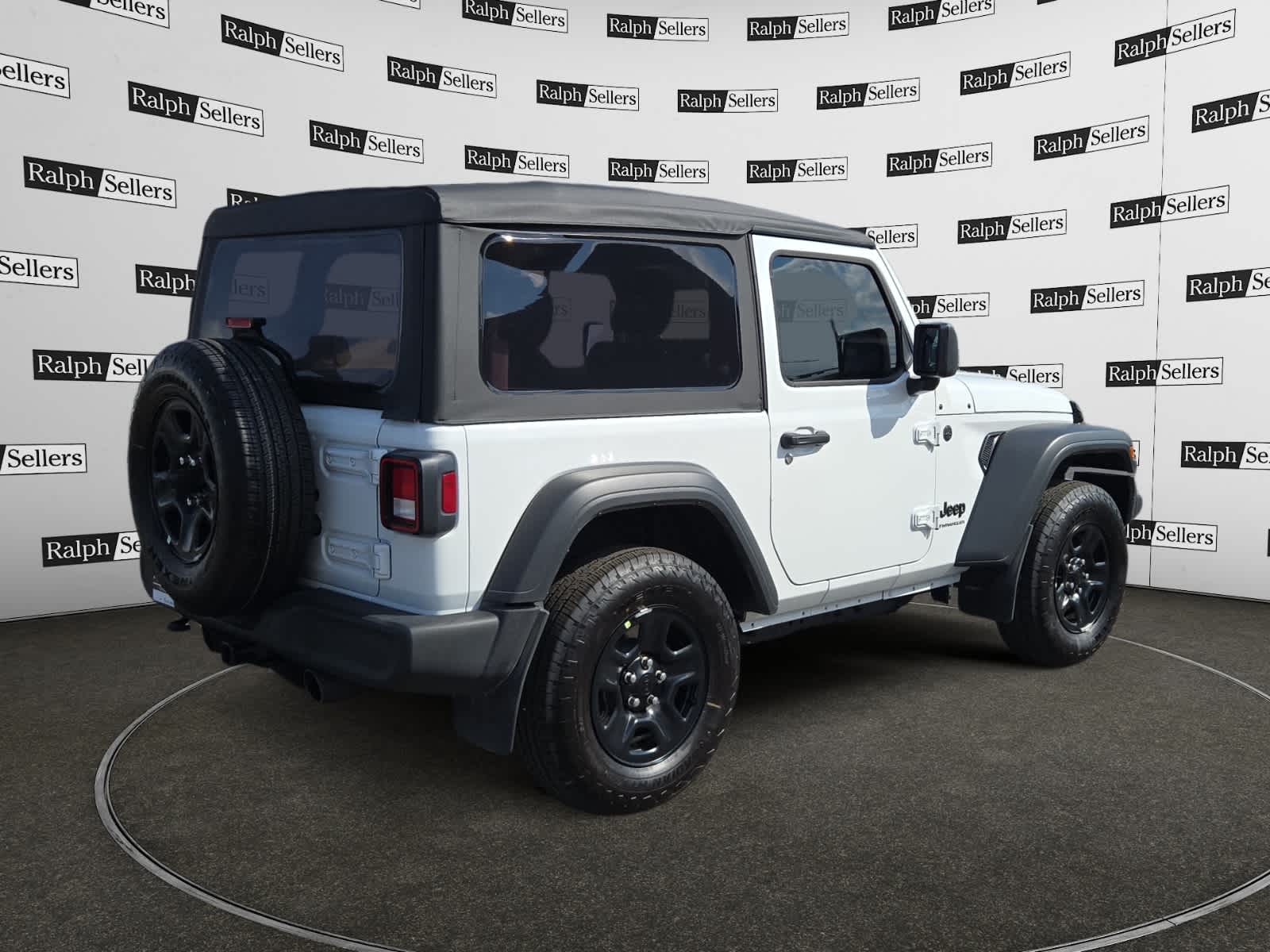 2025 Jeep Wrangler Sport photo 4
