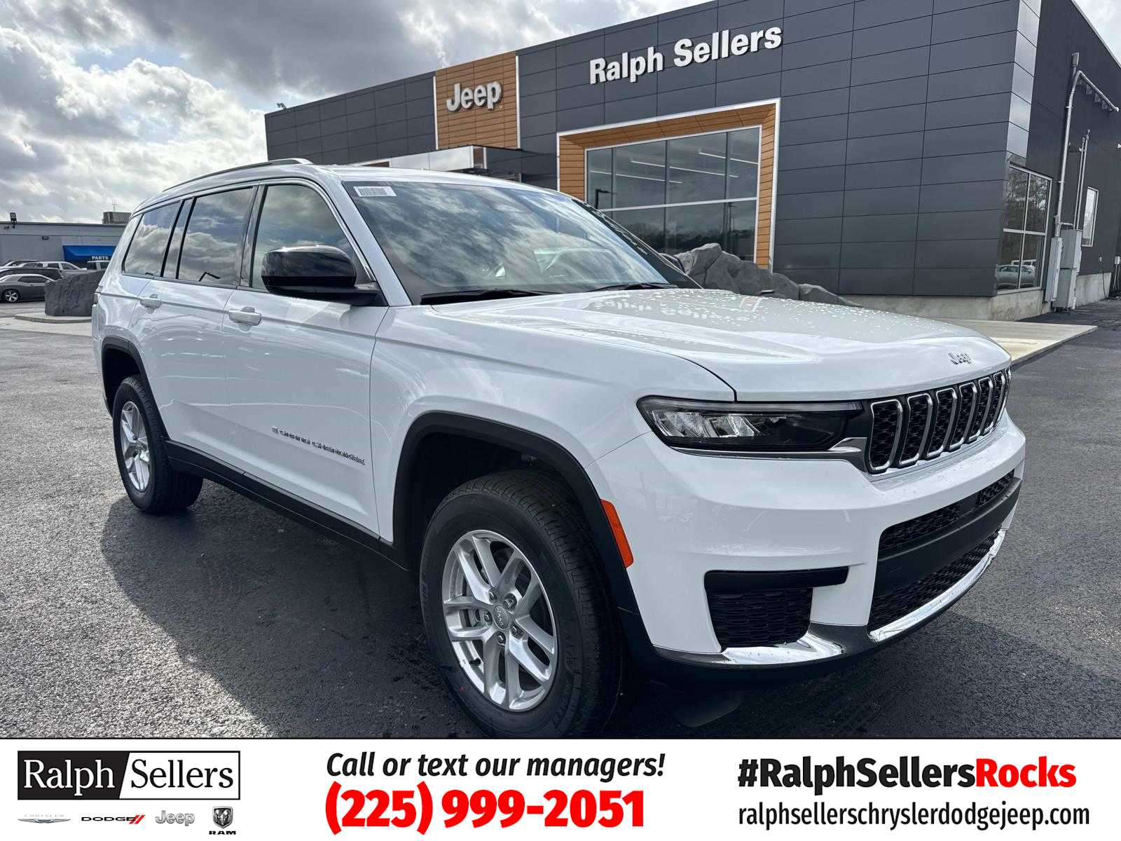 2025 Jeep Grand Cherokee L Laredo's photo