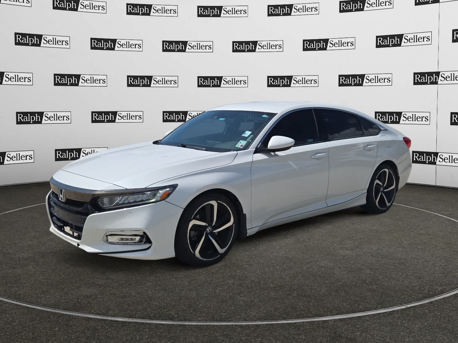 1HGCV1F32LA050680