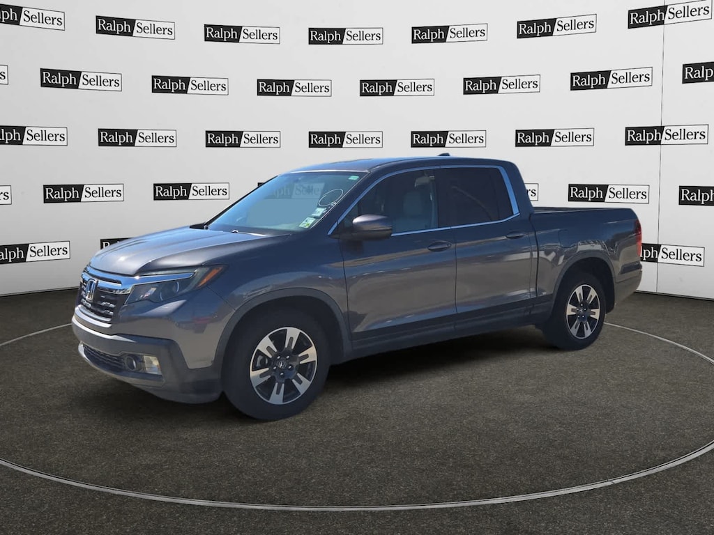 Used 2017 Honda Ridgeline RTL 4x2 Crew Cab 5.3 Bed Truck