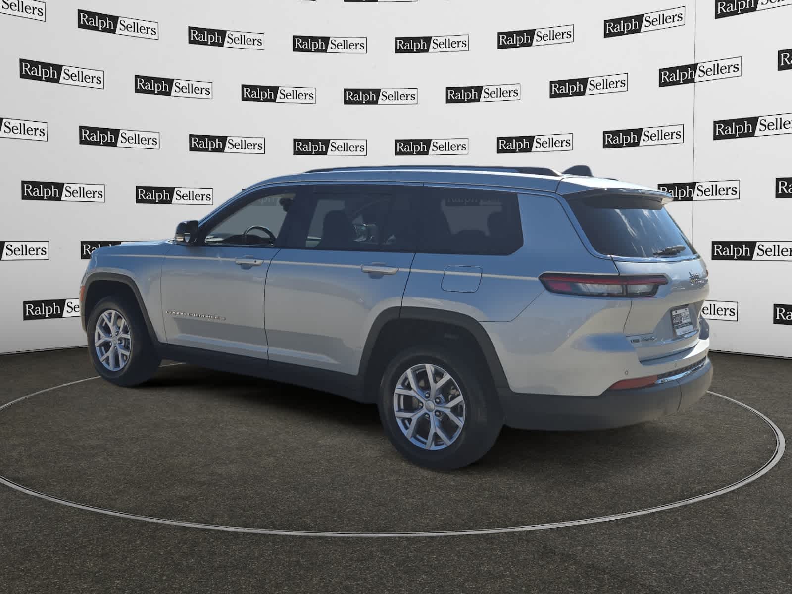 2022 Jeep Grand Cherokee Limited photo 4
