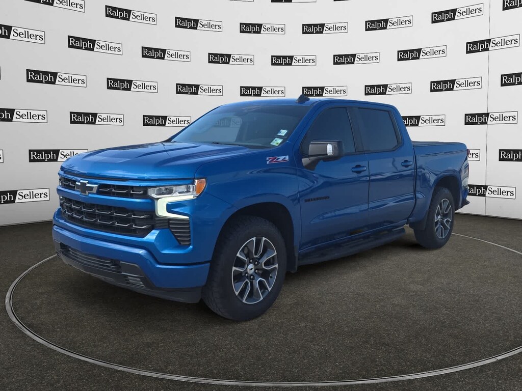Used 2022 Chevrolet Silverado 1500 RST 4WD Crew Cab 147 Truck