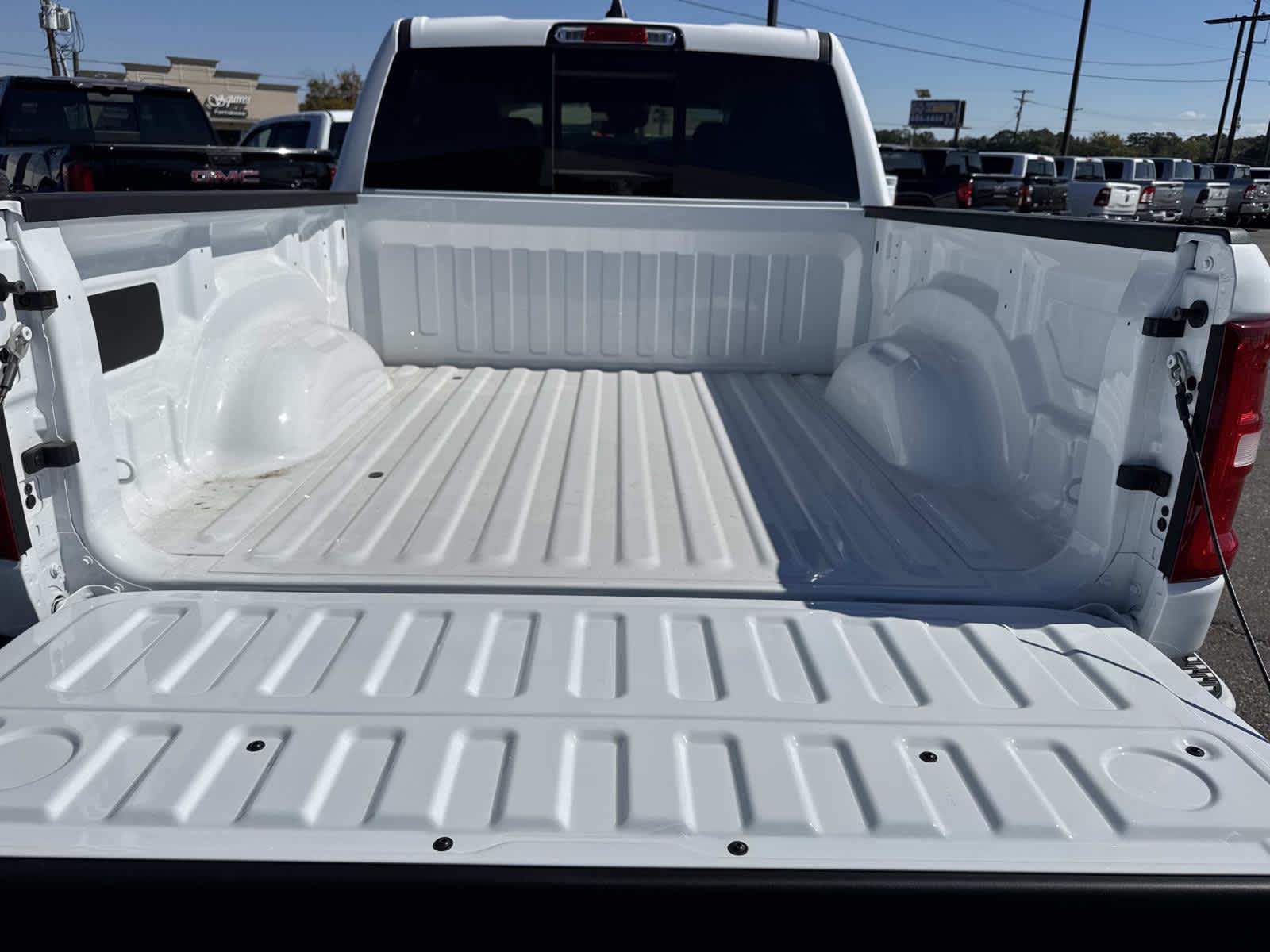 2026 RAM 1500 Laramie - Photo 7