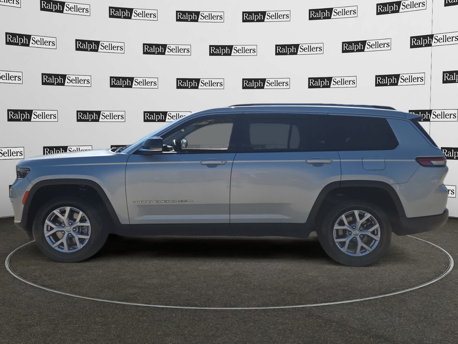 2022 Jeep Grand Cherokee Limited photo 3