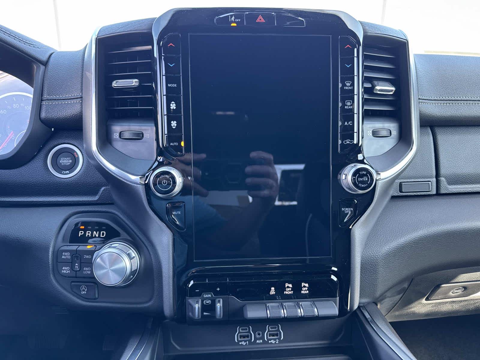 2026 RAM 1500 Laramie - Photo 16