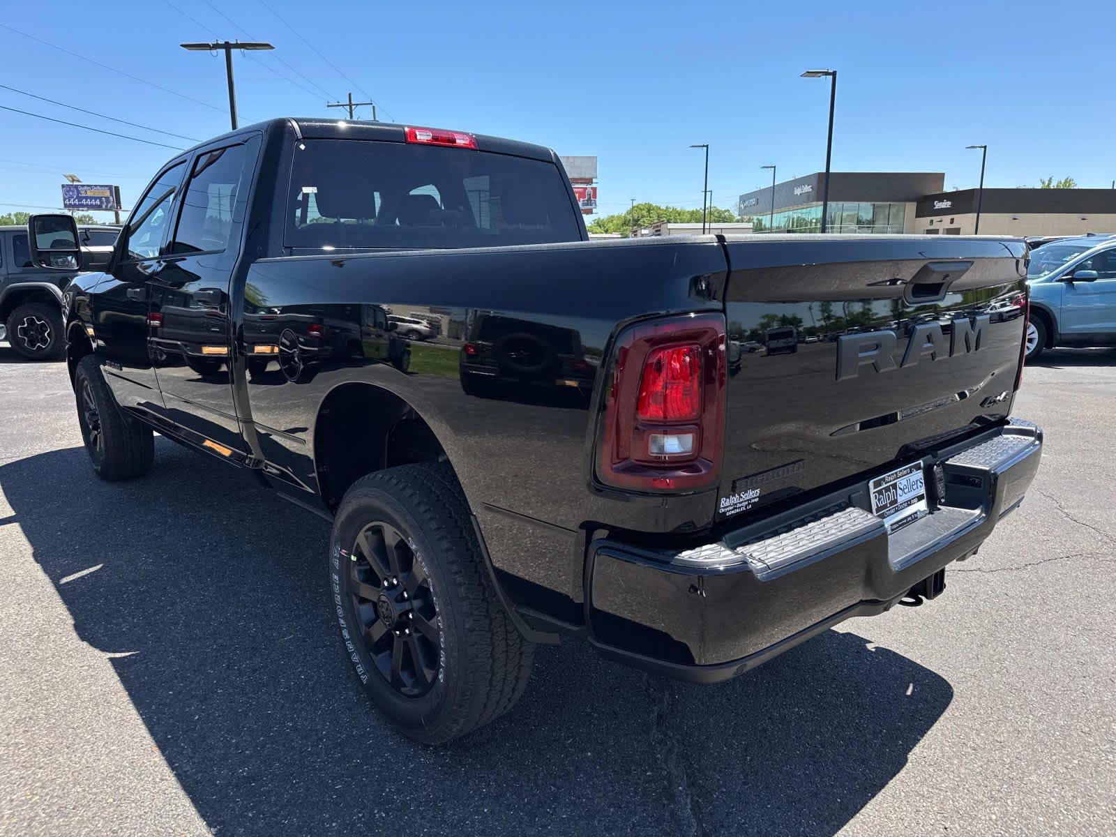 2025 Ram 2500 Big Horn photo 4