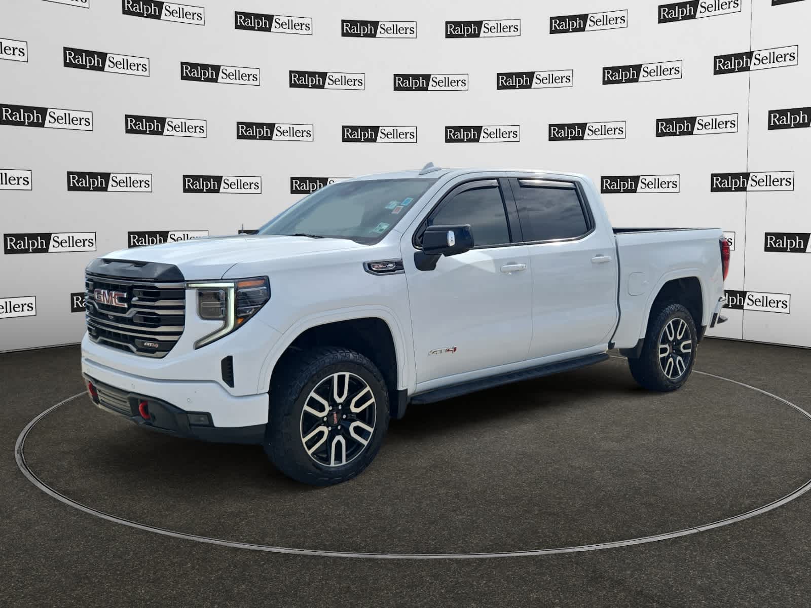 Used 2025 GMC Sierra 1500 AT4 4WD Crew Cab 147 Truck