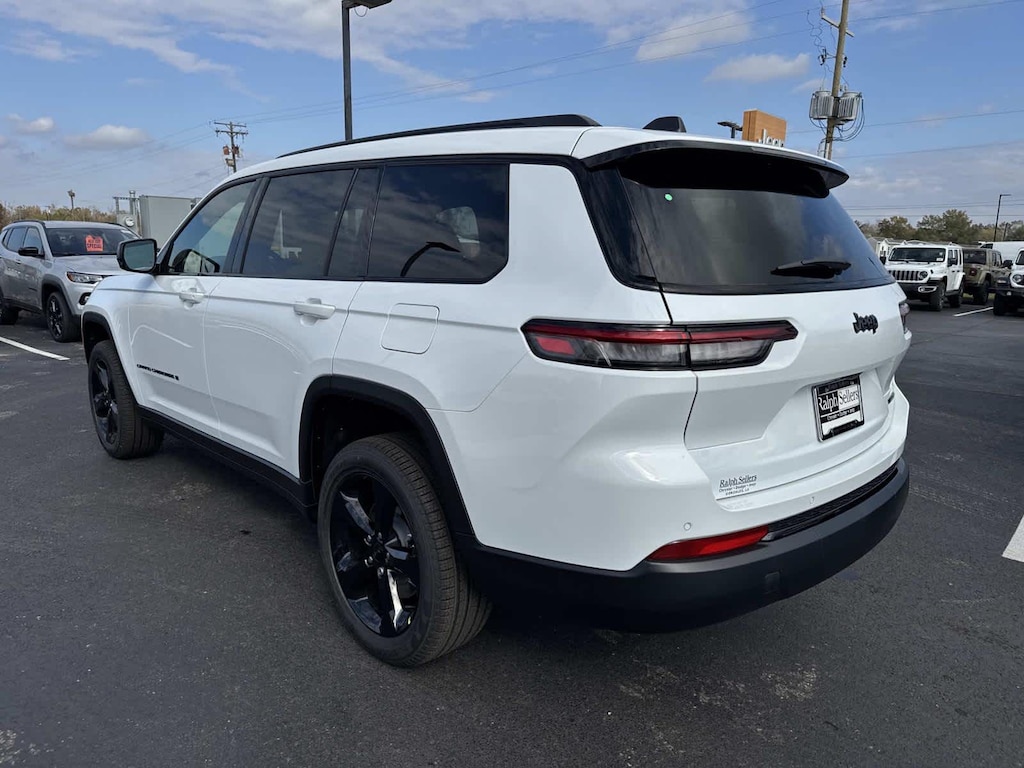 New 2025 Jeep Grand Cherokee L Limited Sport Utility