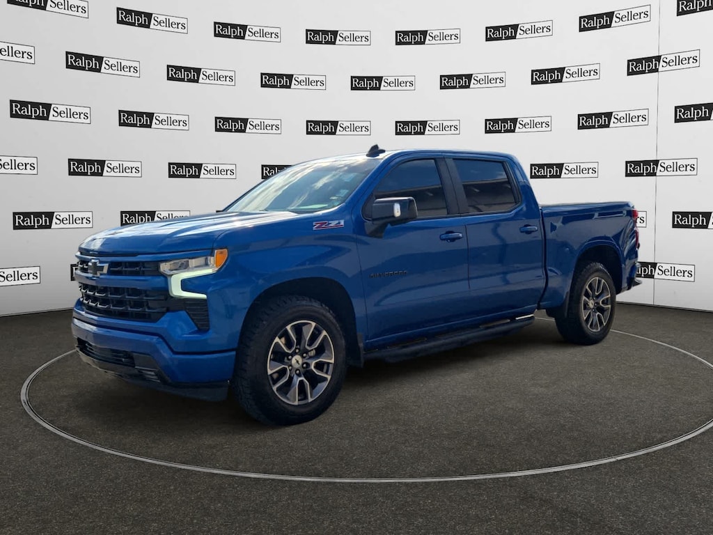 Used 2022 Chevrolet Silverado 1500 RST 4WD Crew Cab 147 Truck