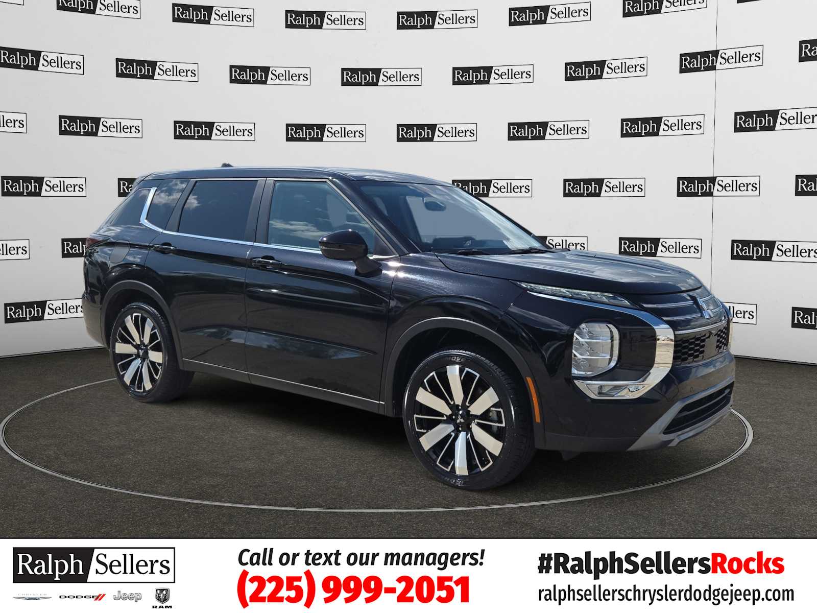 2025 Mitsubishi Outlander SE S-AWC's photo