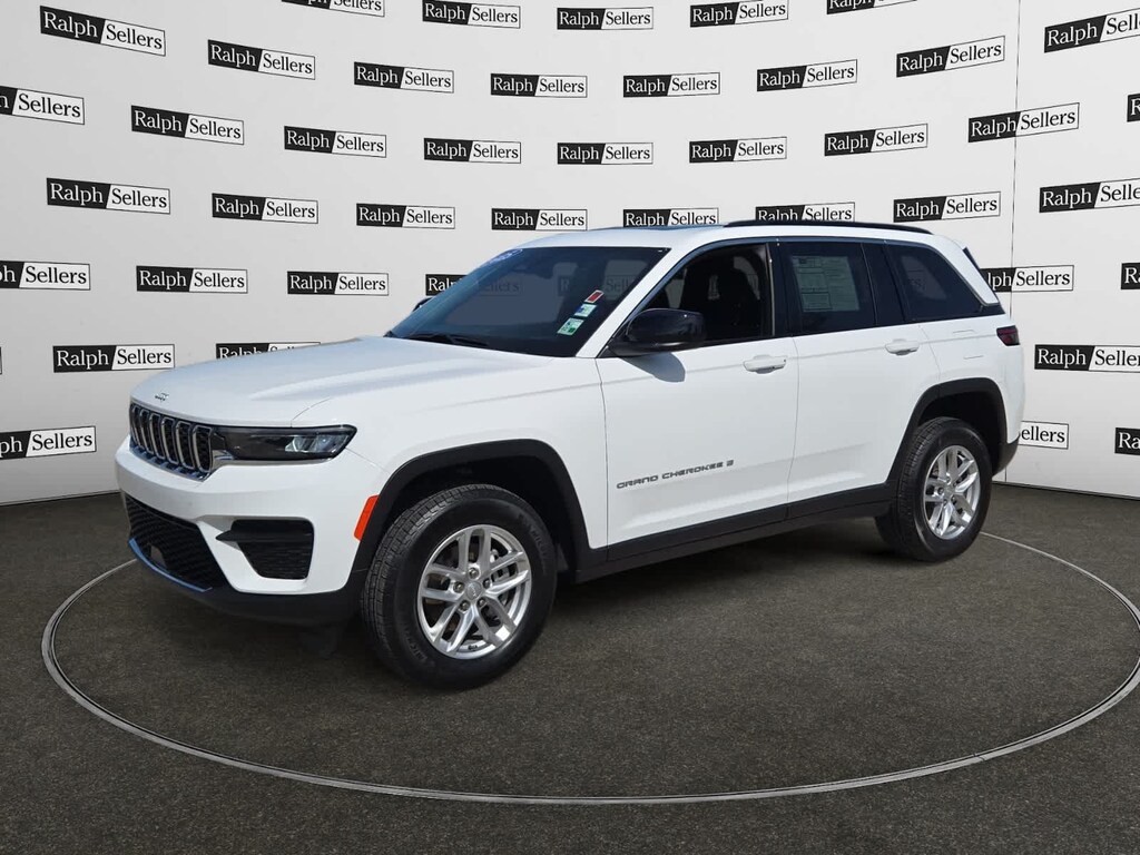 Certified 2025 Jeep Grand Cherokee Laredo X SUV