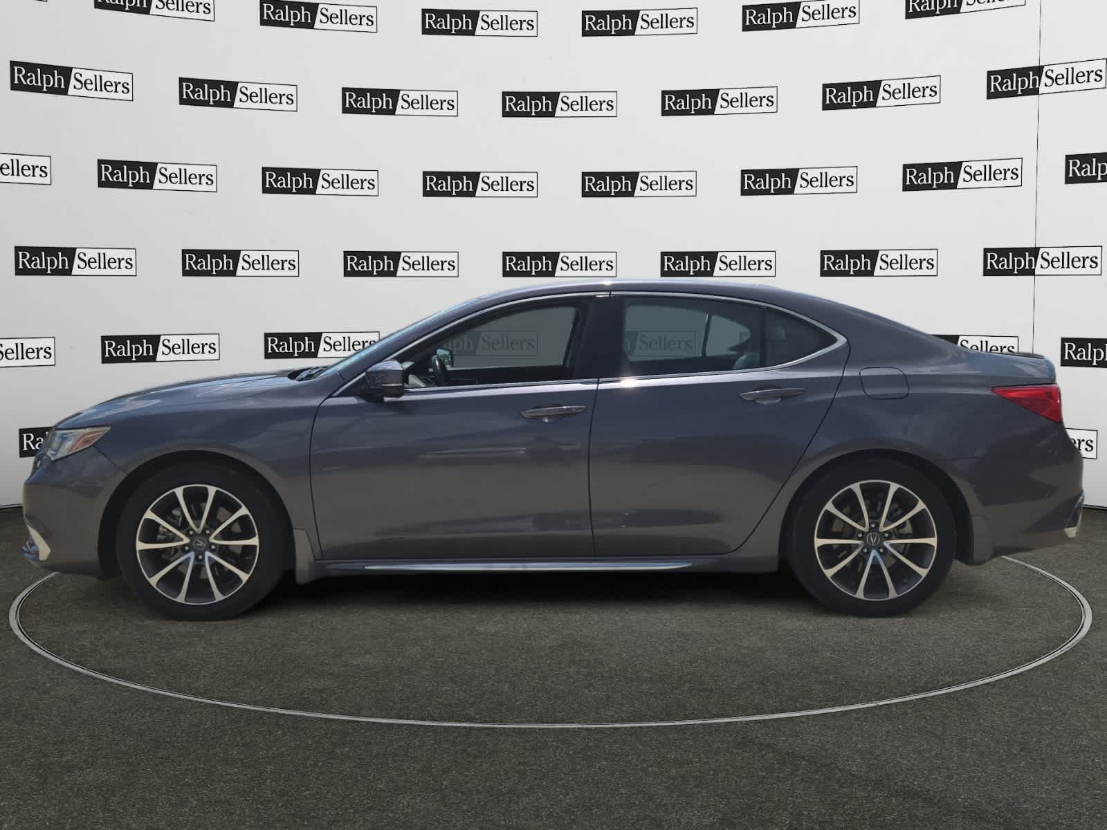 2018 Acura TLX Technology photo 3