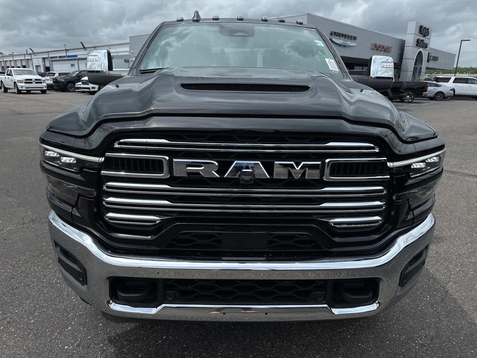 2025 Ram 2500 Laramie photo 2