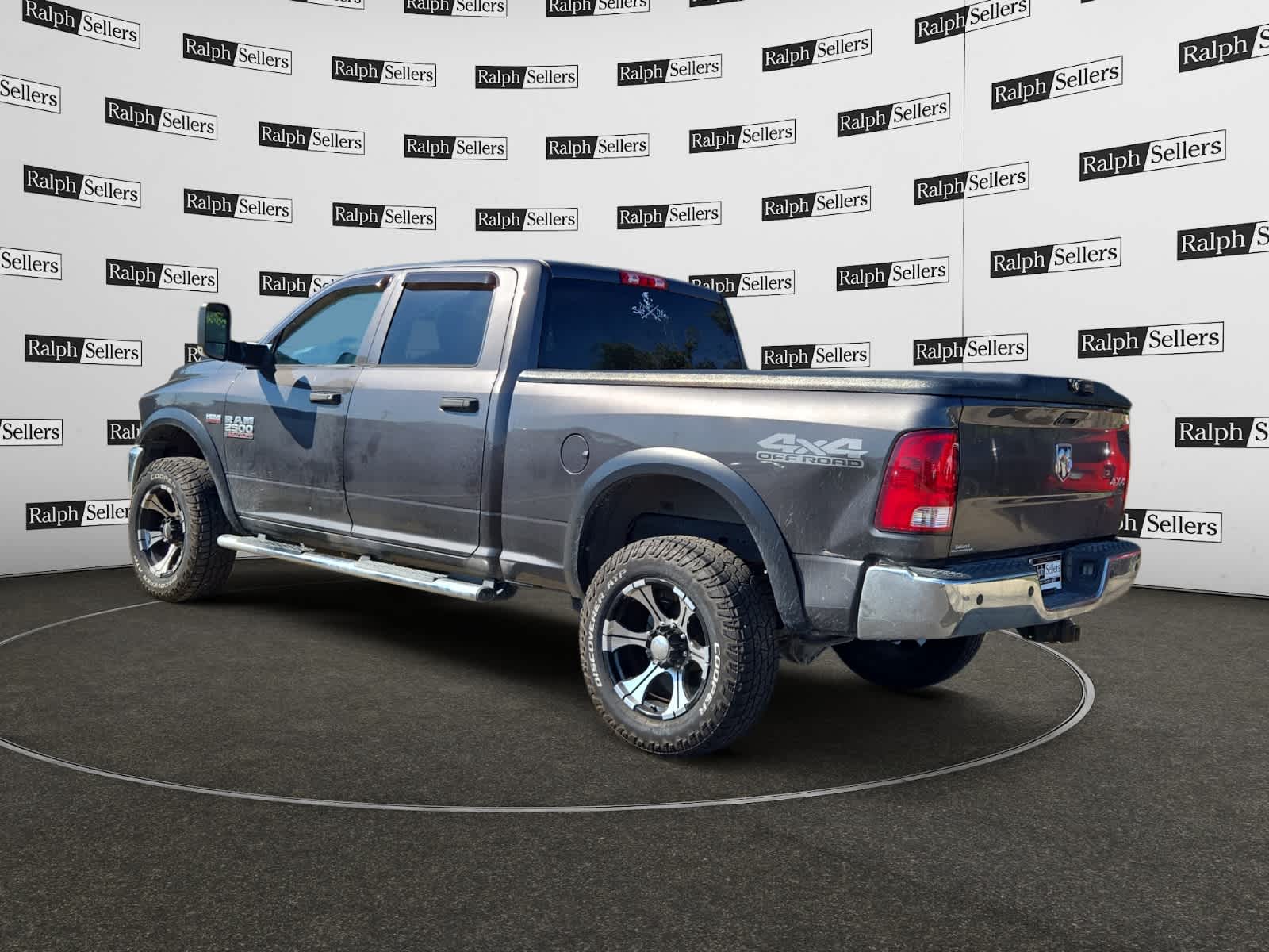 2017 Ram 2500 Tradesman photo 4