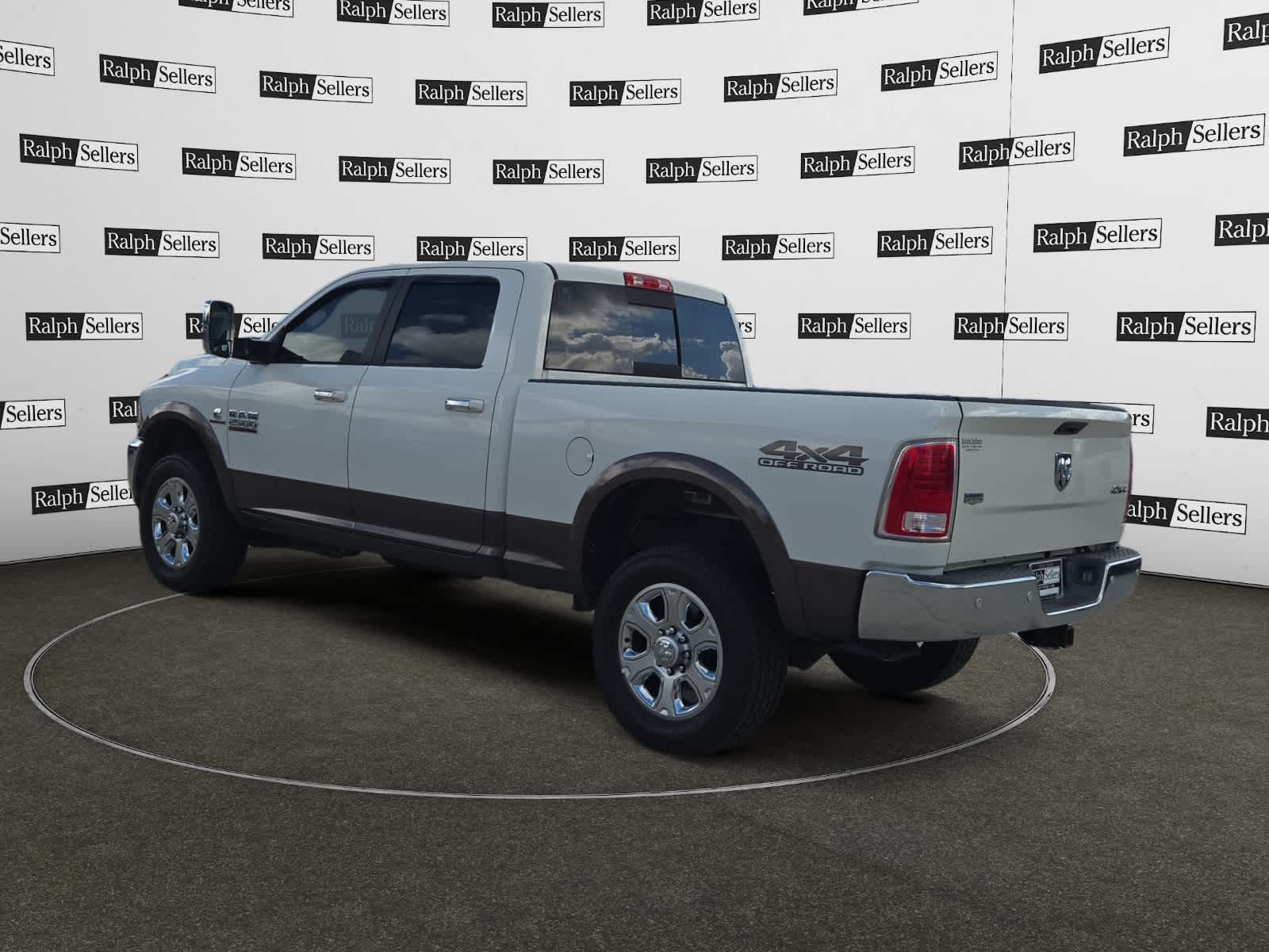 2018 Ram 2500 Laramie photo 2