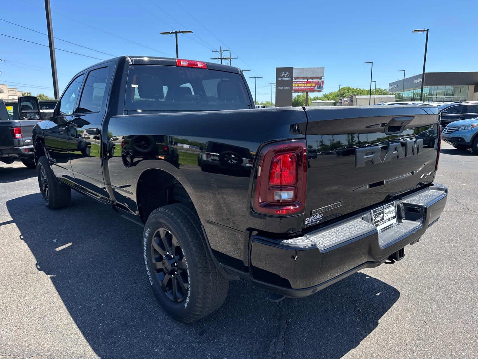 2025 Ram 2500 Big Horn photo 4