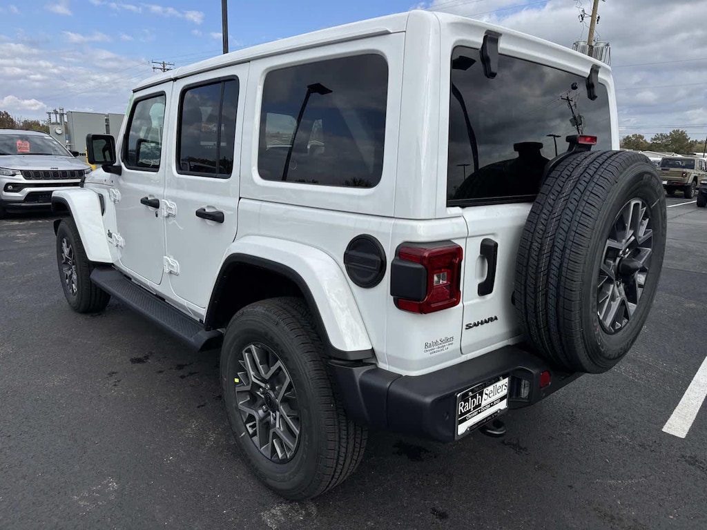 New 2026 Jeep Wrangler 4dr Sahara 4x4 Sport Utility