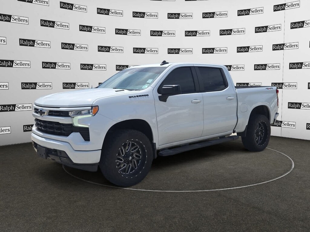 Used 2022 Chevrolet Silverado 1500 RST 4WD Crew Cab 147 Truck