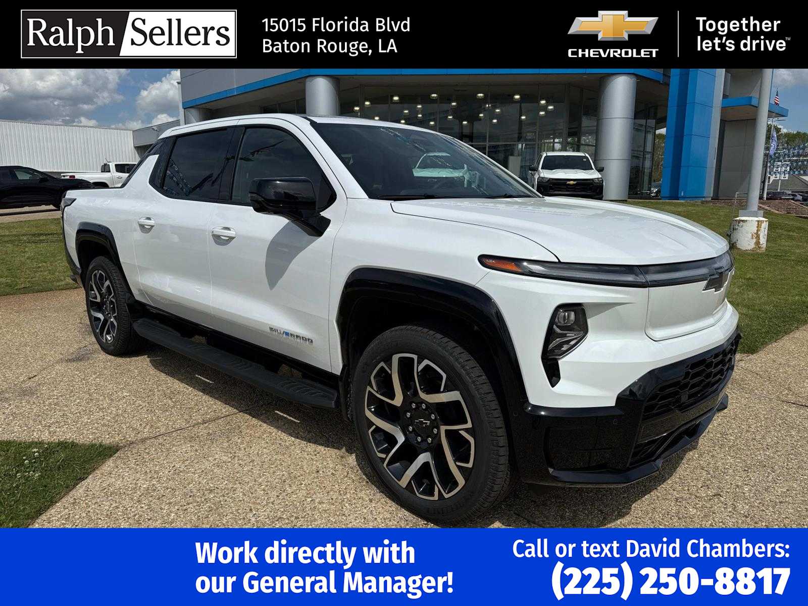 2025 Chevrolet Silverado EV RST's photo