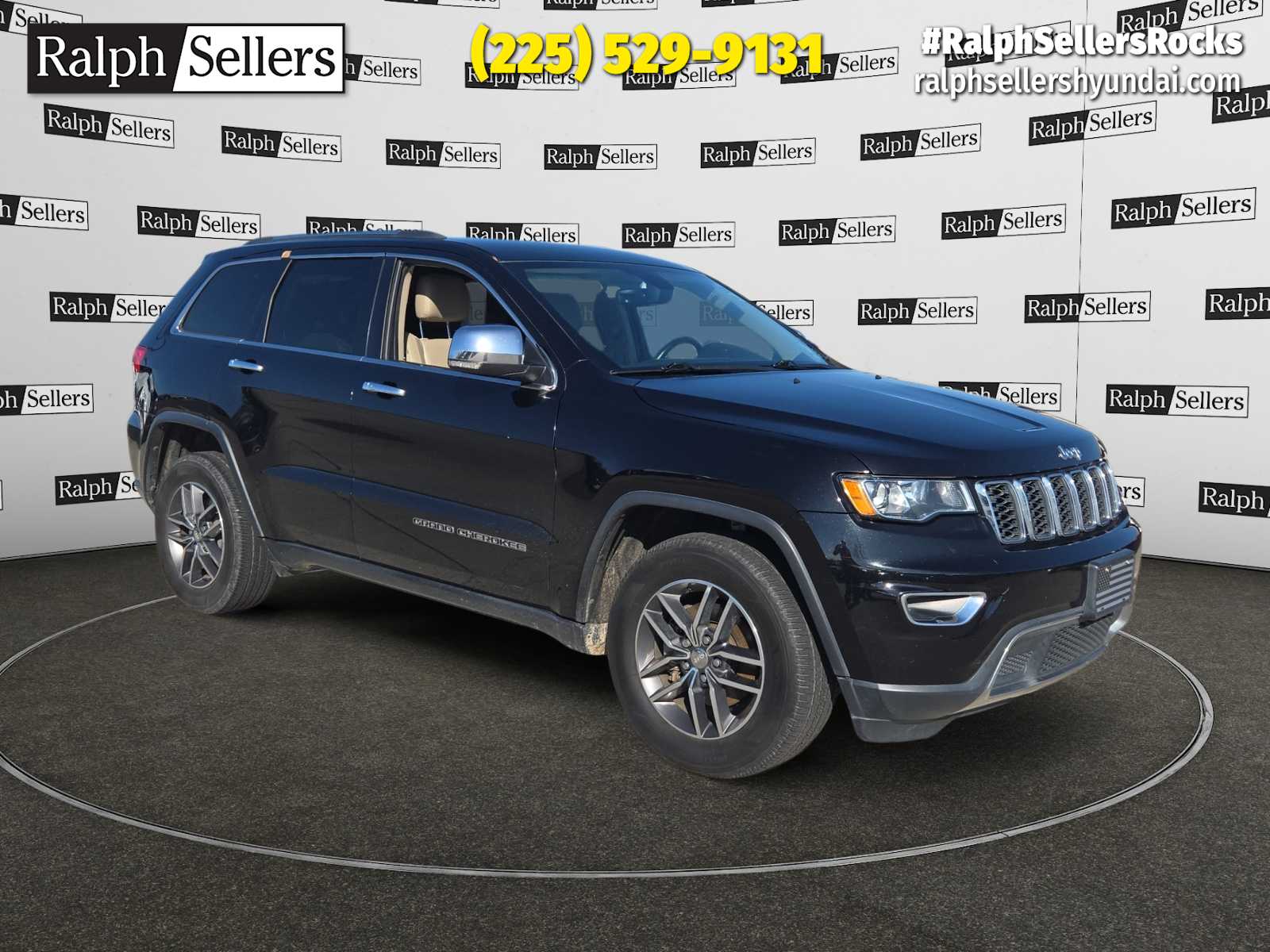 2017 Jeep Grand Cherokee Limited's photo