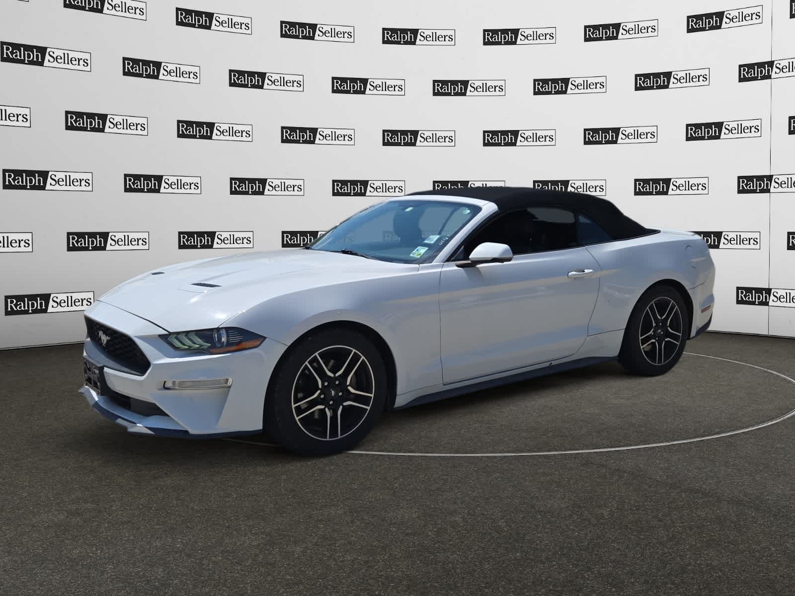 2020 Ford Mustang EcoBoost Premium Convertible photo 2