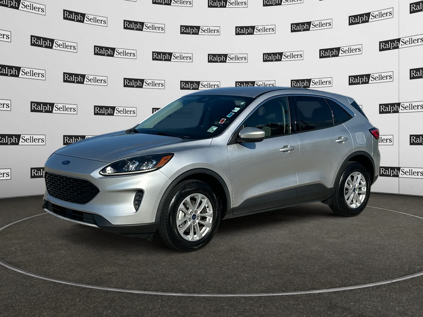 Used 2020 Ford Escape SE with VIN 1FMCU9G60LUC48404 for sale in Gonzales, LA